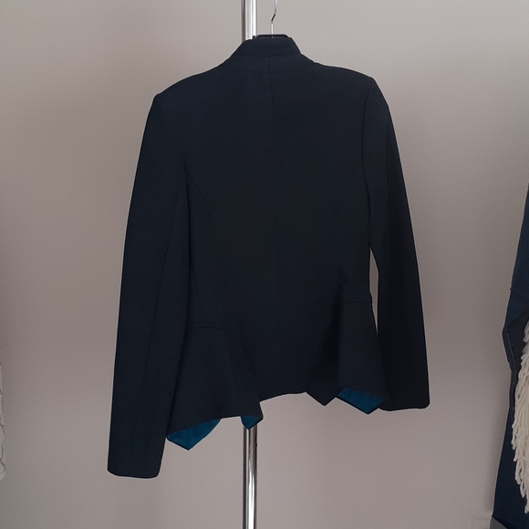 Blazer - Picture 3 of 3